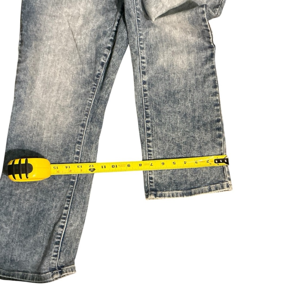 Torrid Crop Boot high rise jeans size 14. - Picture 6 of 6